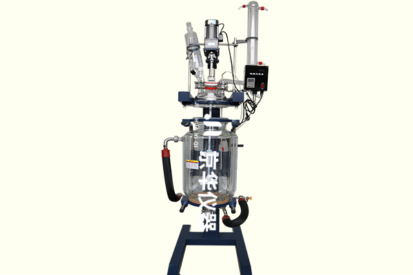 升降雙層玻璃反應釜有什么特點 升降雙層玻璃反應釜有什么特點