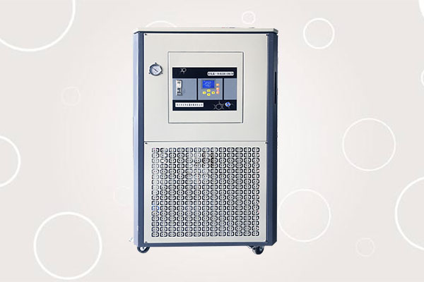 高低溫循環泵在更換導熱油的時候需要先了解那些事項 高低溫循環泵在更換導熱油的時候需要先了解那些事項